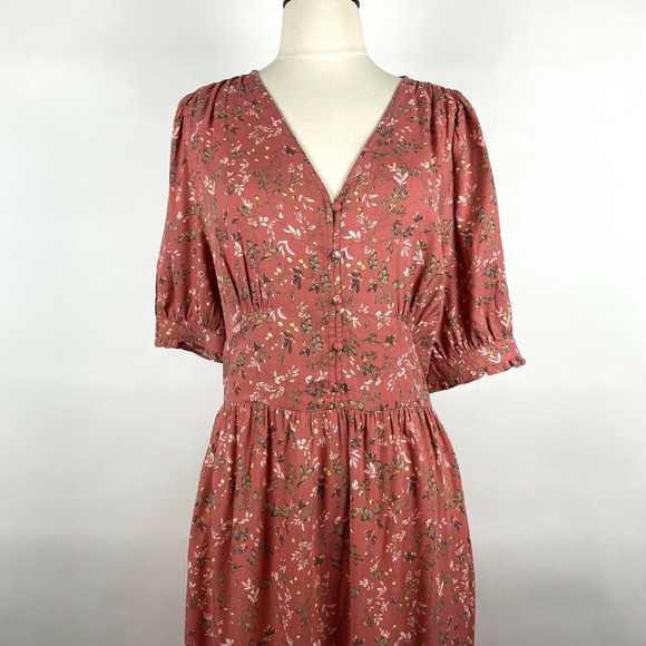 Dresses & Skirts - Coral Pink Ditsy Floral Midi Dress With Buttons